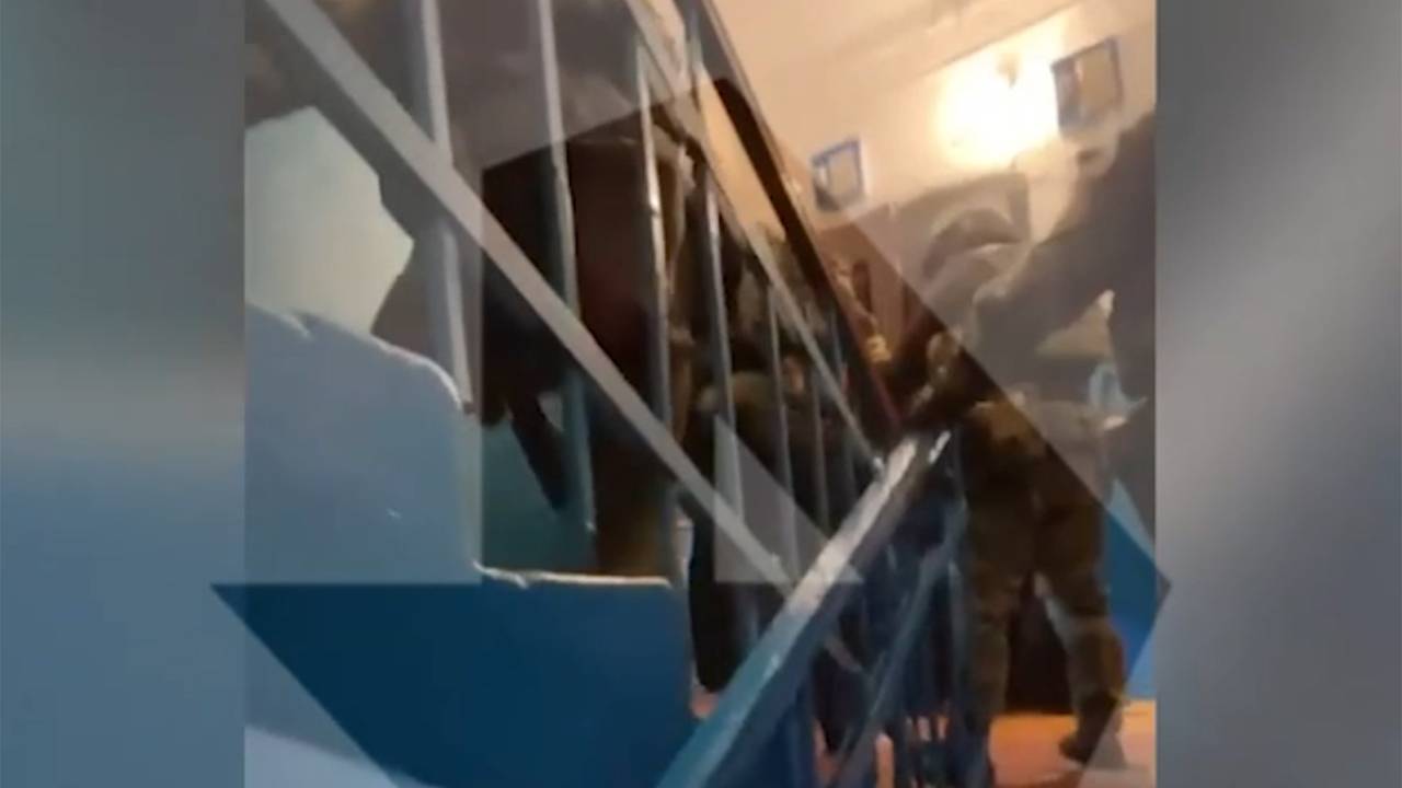 ФСБ задержала в российском регионе двух участников ИГ