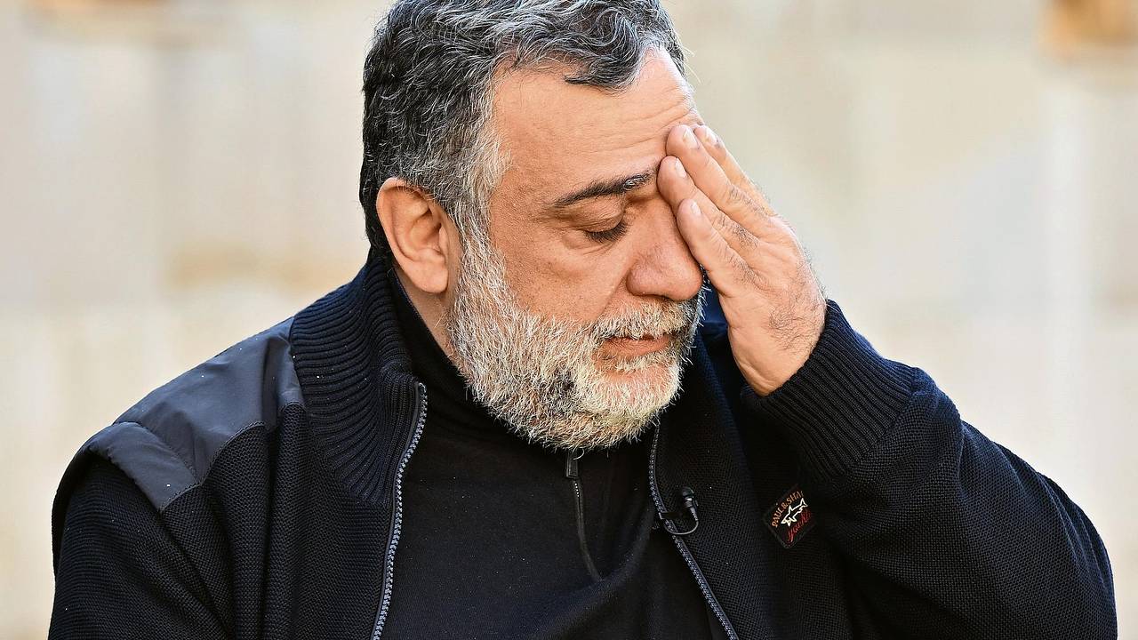 Экс-глава правительства Карабаха объявил голодовку