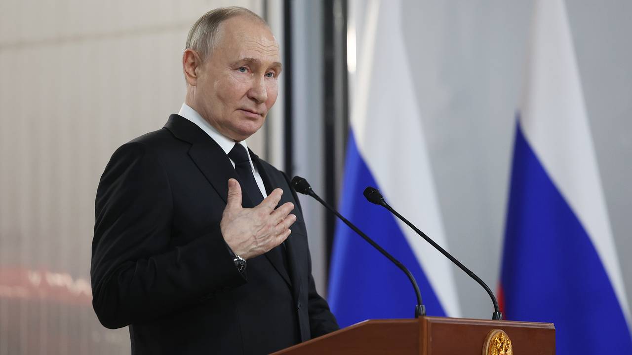 Путин пошутил о встречах с самим собой