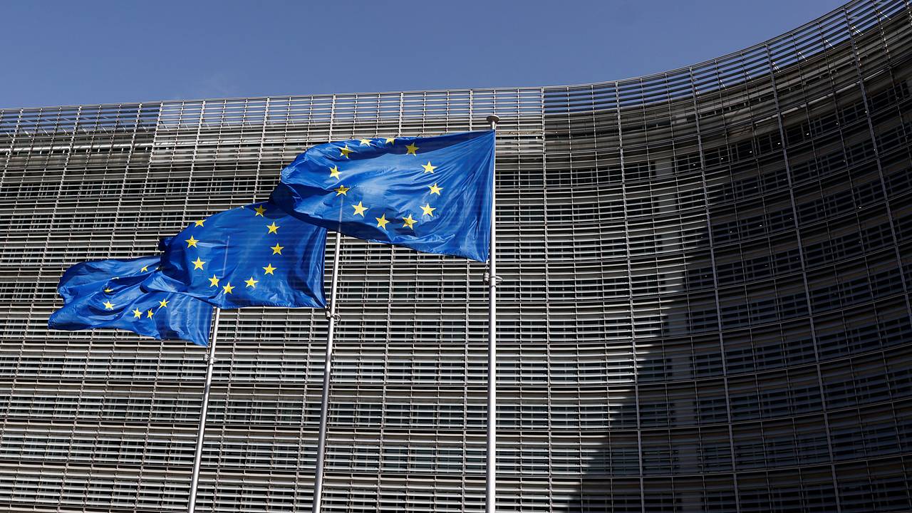 Евросоюз перенаправит почти 100 миллиардов евро на военные расходы