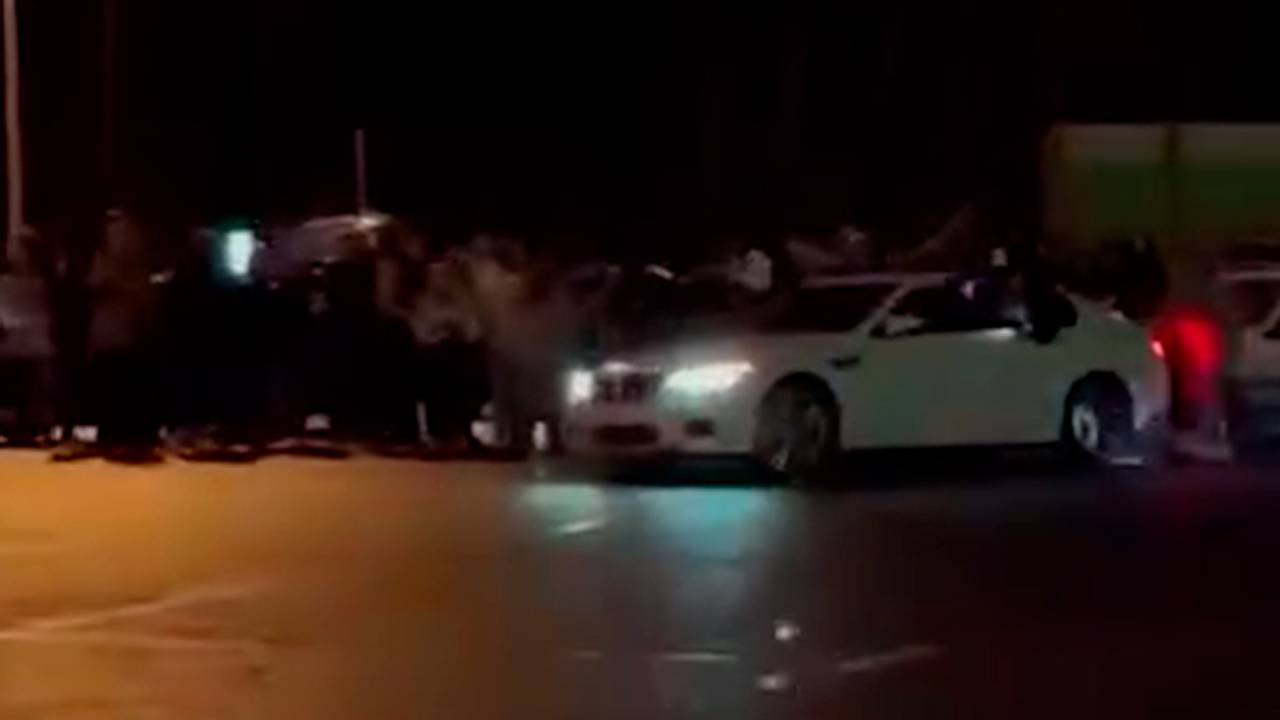 Cо сбившего на BMW женщину с коляской автоблогера сняли часть обвинений