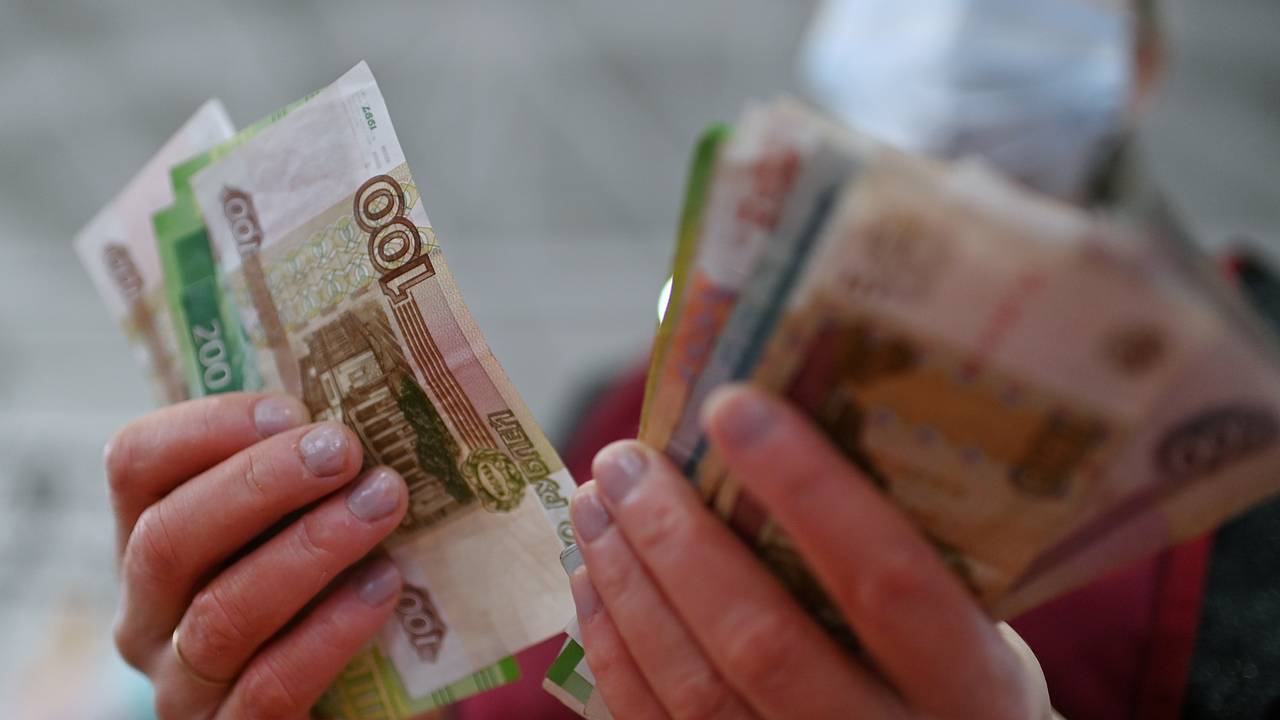 Россияне бросились за кредитами наличными