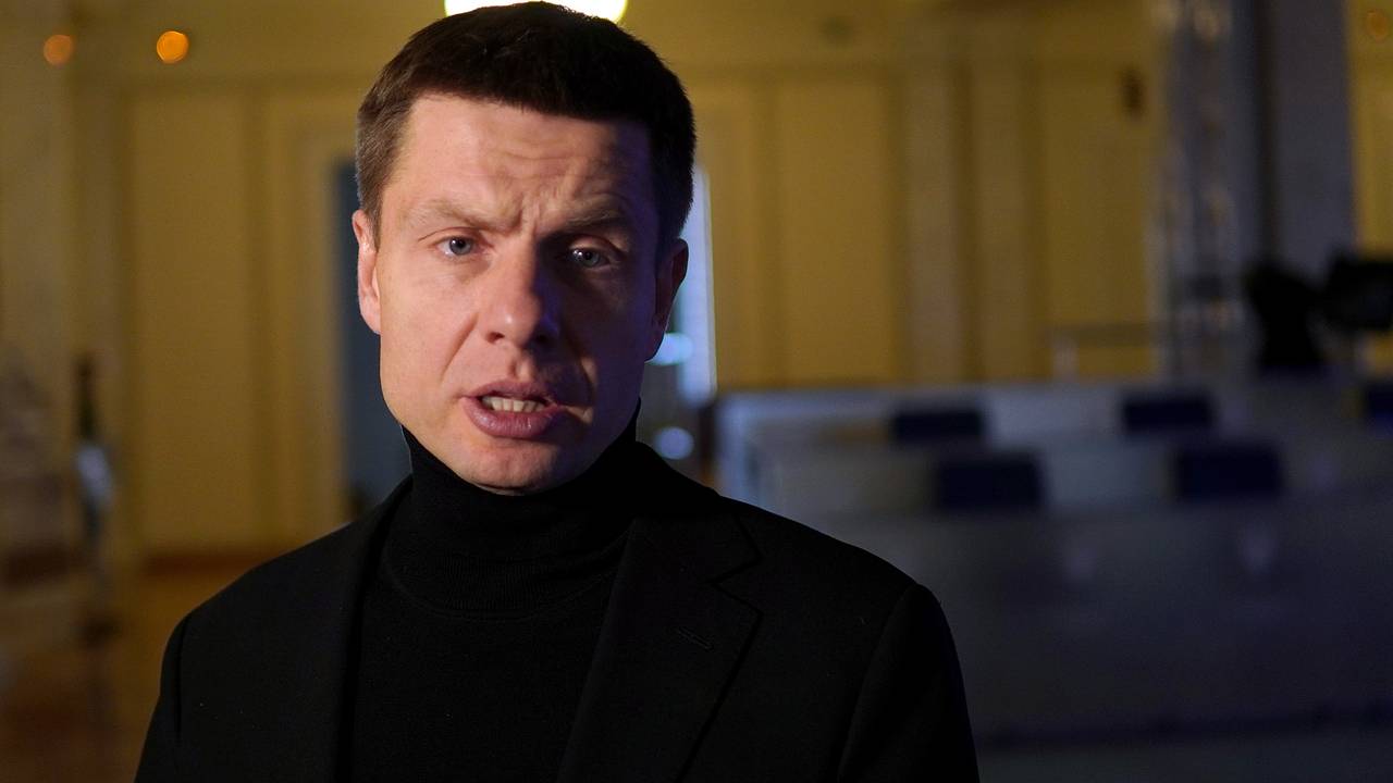 Депутат Рады призвал Зеленского остановить шоу и хоть немного поработать президентом