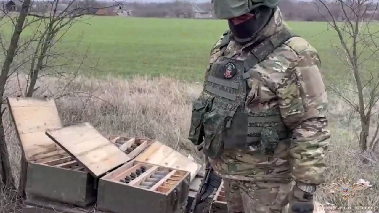 В России сотрудники полиции обнаружили несколько крупных схронов с боеприпасами