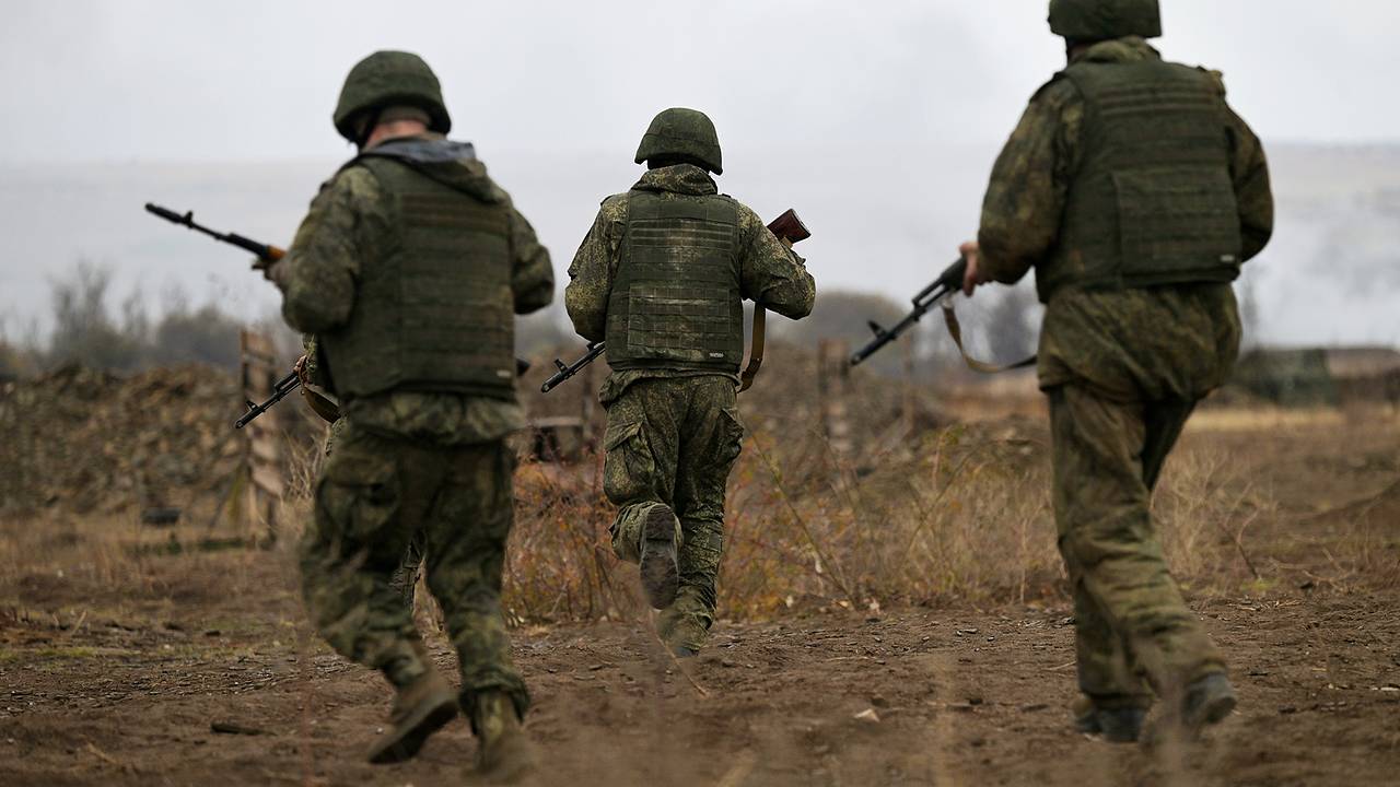 В России работник военкомата помогал контрактникам отсидеться в тылу и был арестован