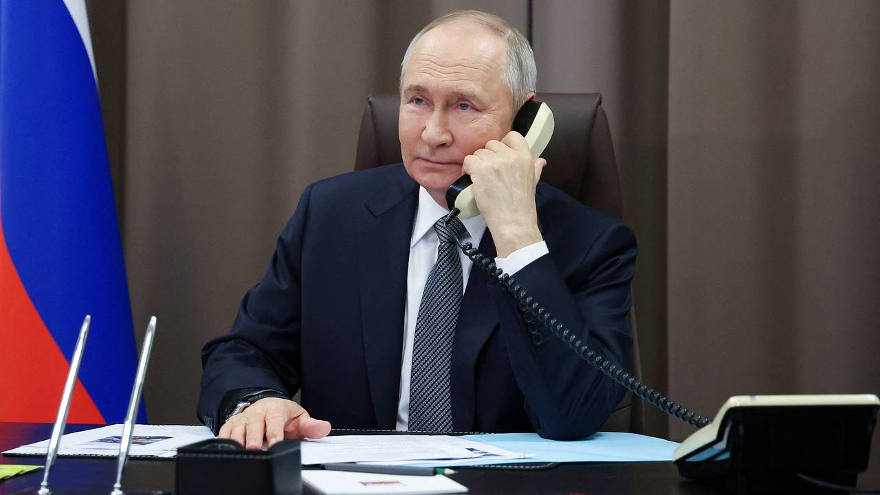 Путин пообщался с пересекшими границу с Украиной в Курской области бойцами