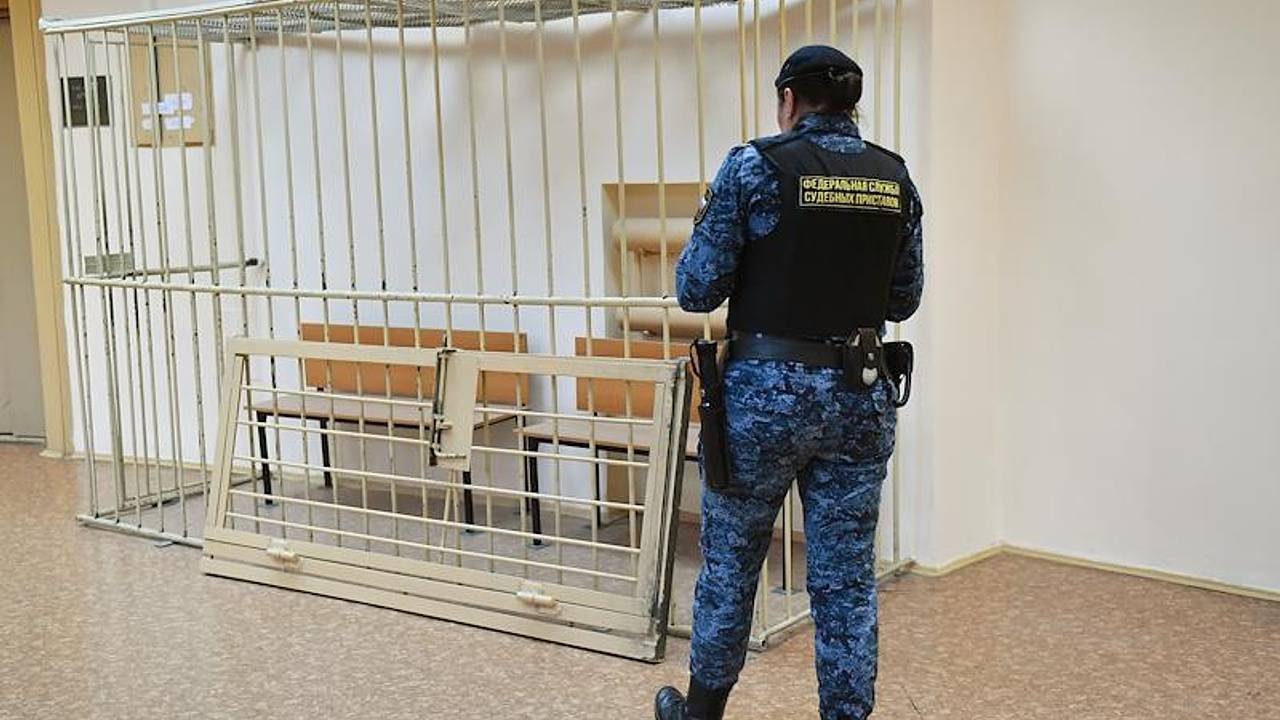 Готовившие теракт несовершеннолетние россияне остались под стражей