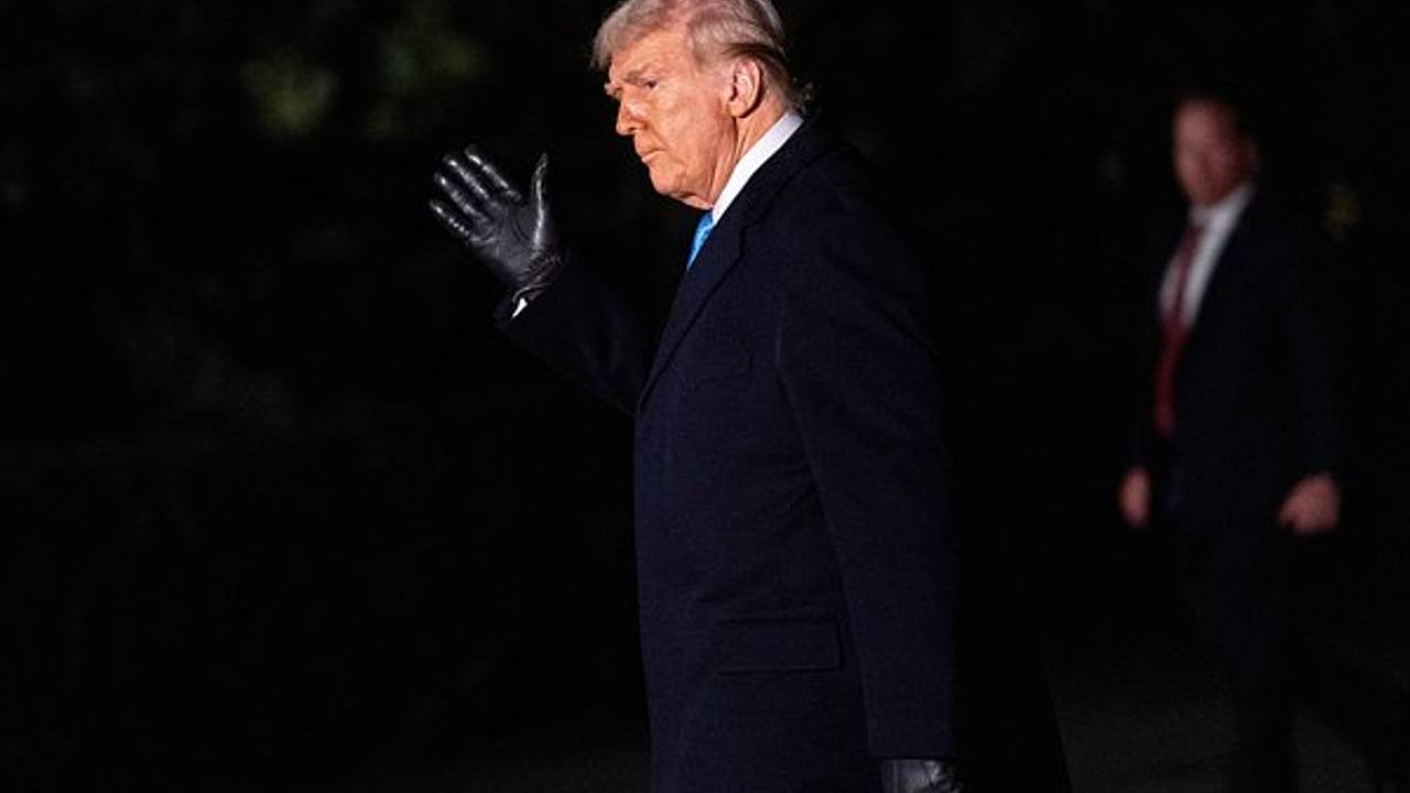 Трамп позвонил сборной США по хоккею