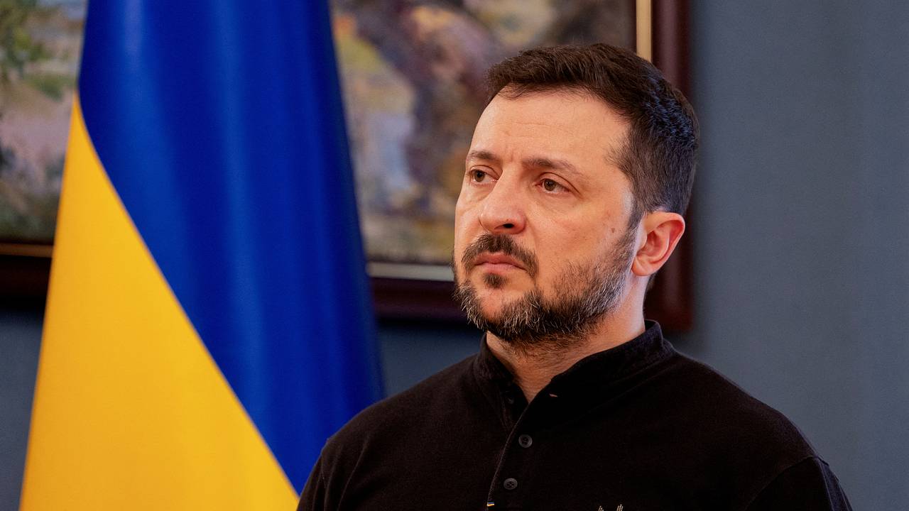 Арестович спрогнозировал добровольную отставку Зеленского после одного события