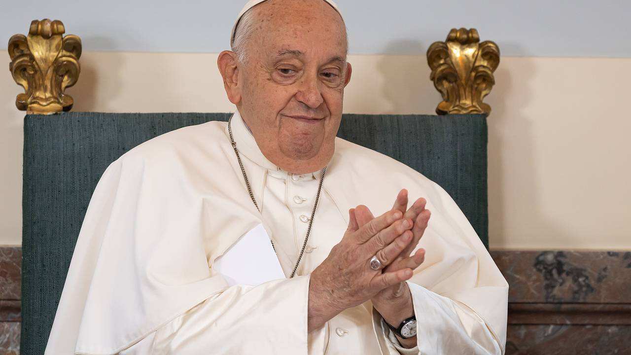 В Ватикане допустили отречение Папы Римского от престола