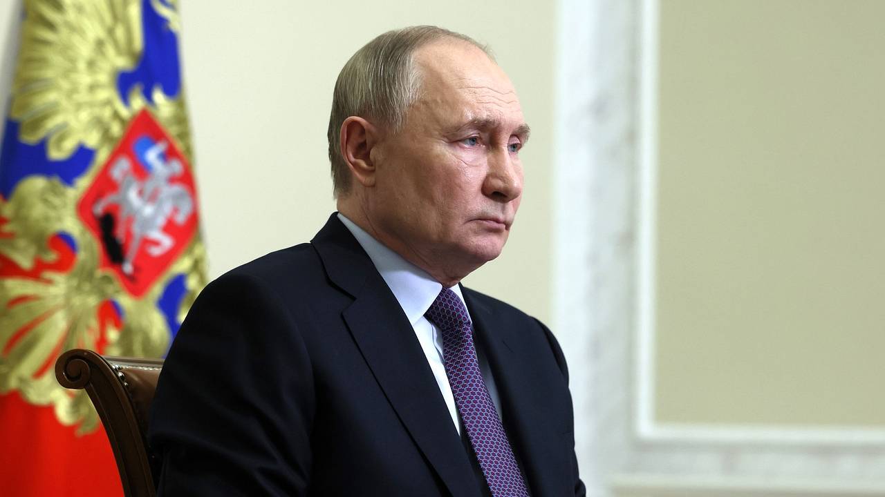 Путин заявил о стимулирующей роли санкций против России