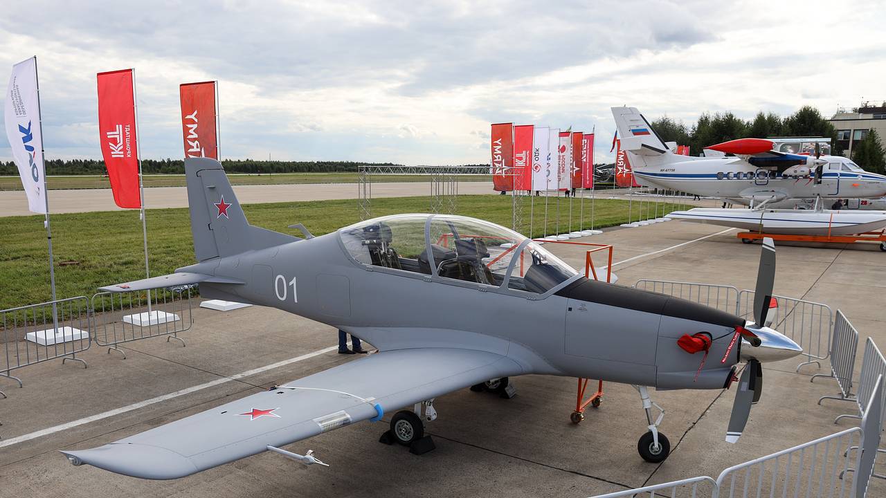 Минобороны России получит несколько самолетов УТС-800