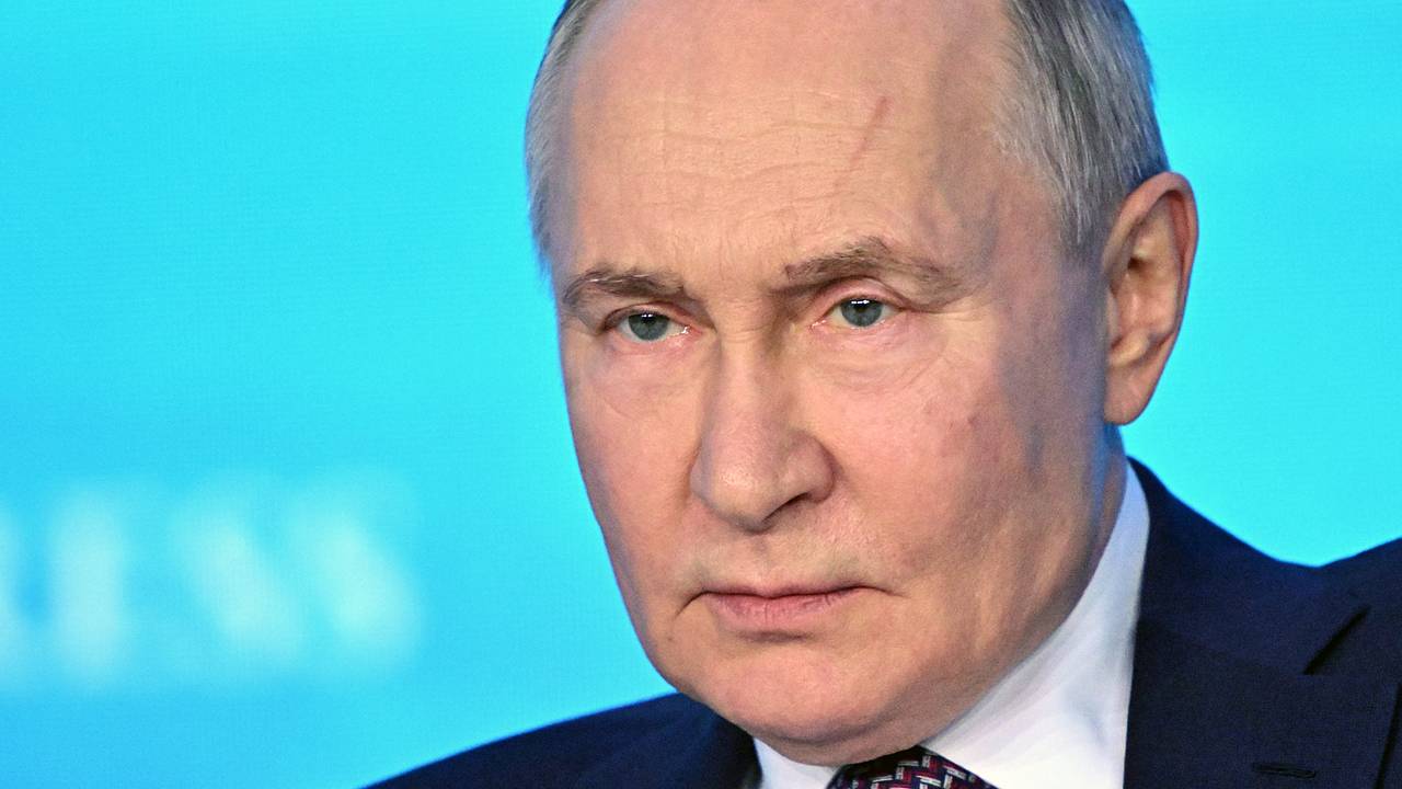 Путин рассказал о работе над российскими подводными газовозами