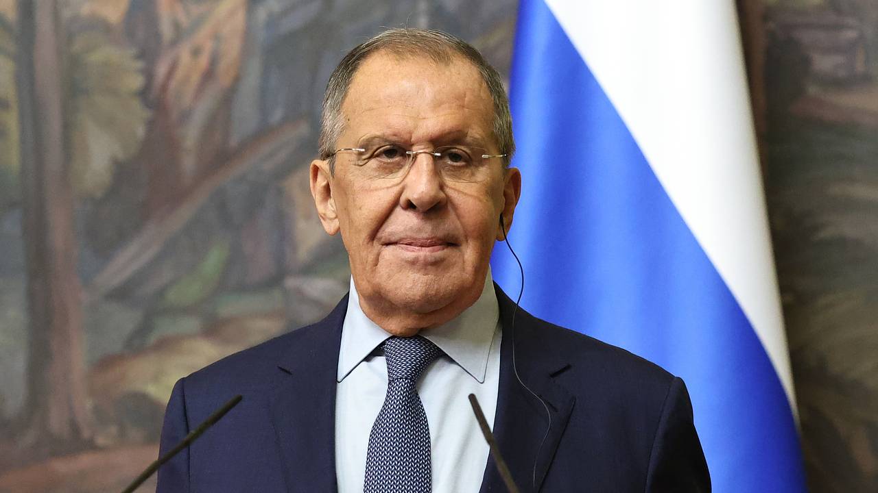 Лавров рассказал о роли снятия санкций в переговорах по Украине