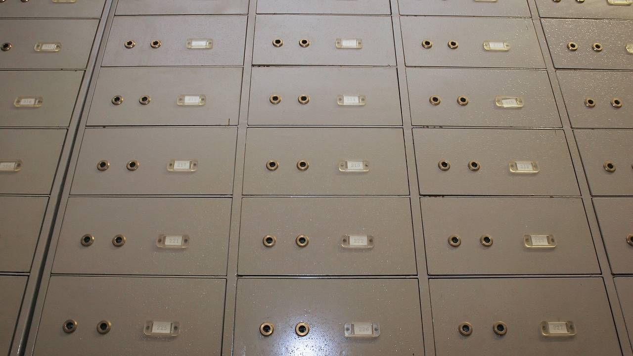 Россияне перестали покупать квартиры за наличные