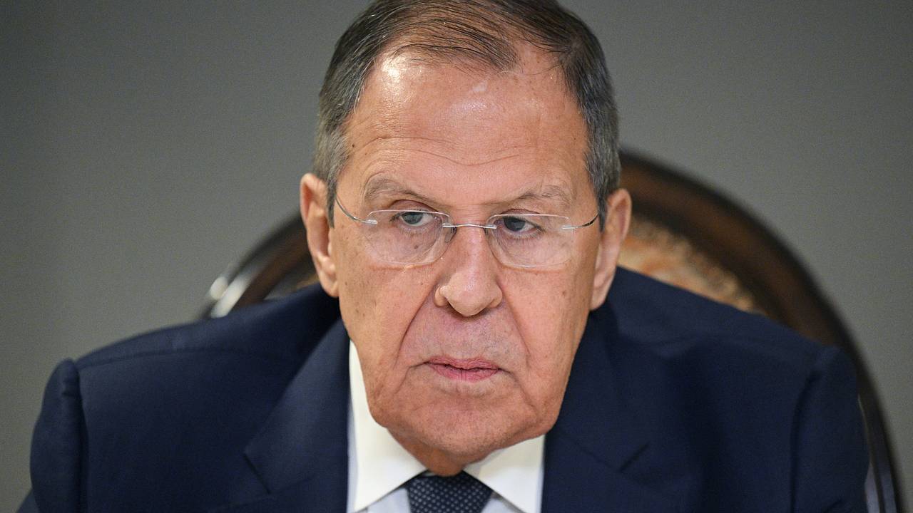 Лавров раскрыл требование генсека НАТО к Зеленскому