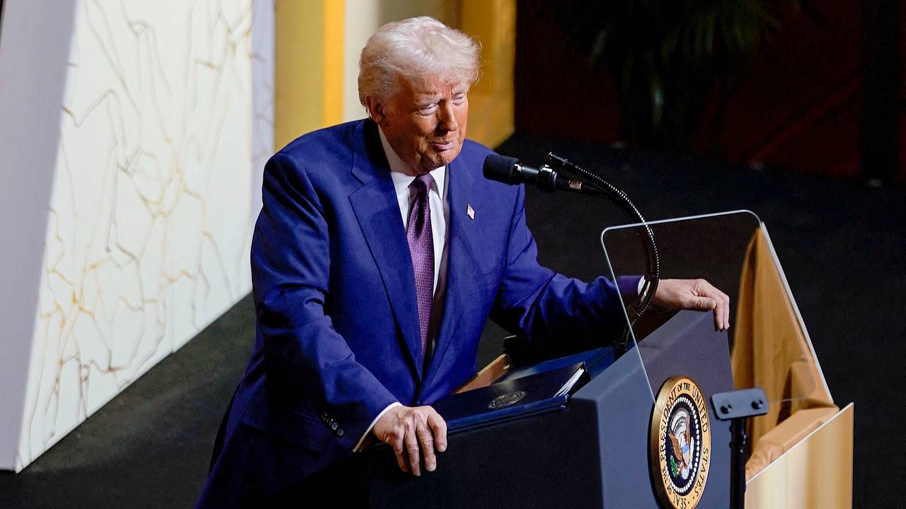 Трамп назвал необязательным присутствие Зеленского на переговорах по Украине