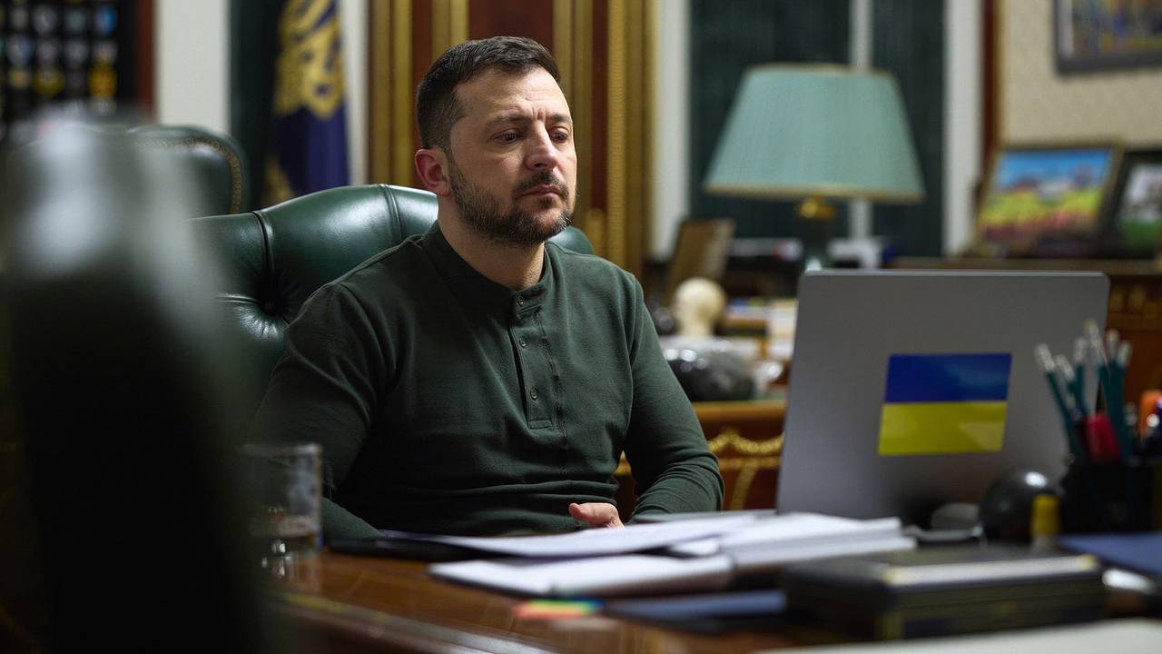 Советник Трампа заявил о готовности Зеленского подписать сделку с США по минералам