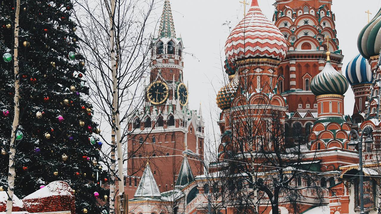 Вильфанд объяснил исчезновение снега в центре России