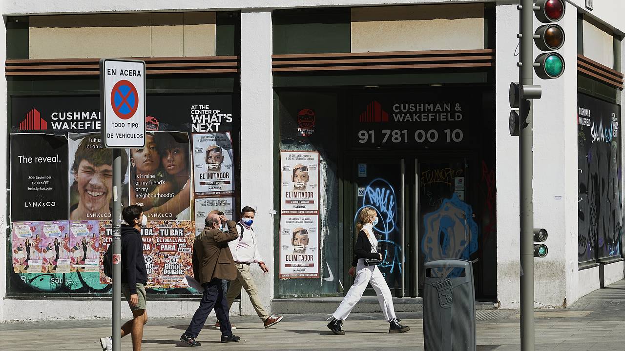 Названа предпочтительная страна для переезда несогласных с политикой Трампа американцев