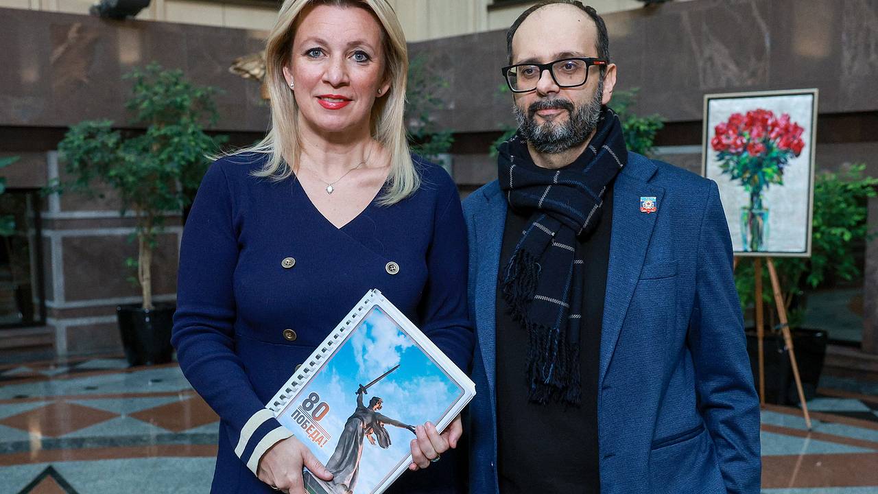 Захарова получила петицию с извинениями народа Италии и спела Bella Ciao