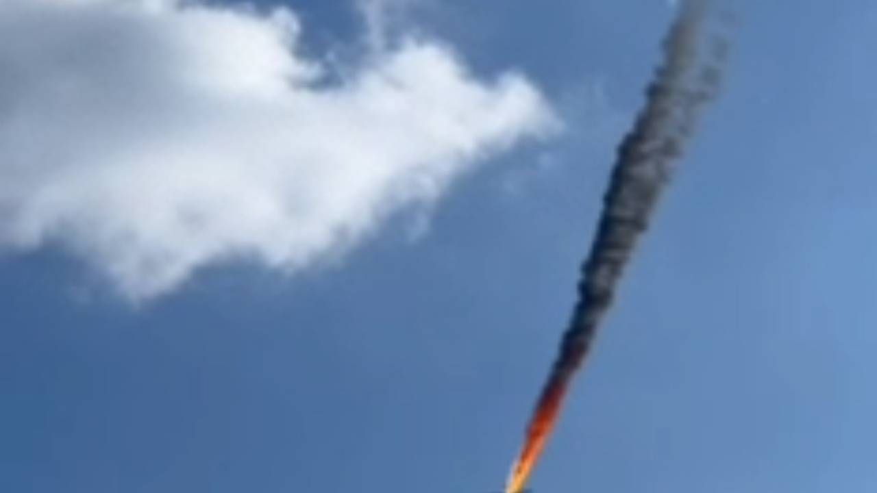 Российские военные автоматным огнем уничтожили дрон-камикадзе ВСУ и попали на видео