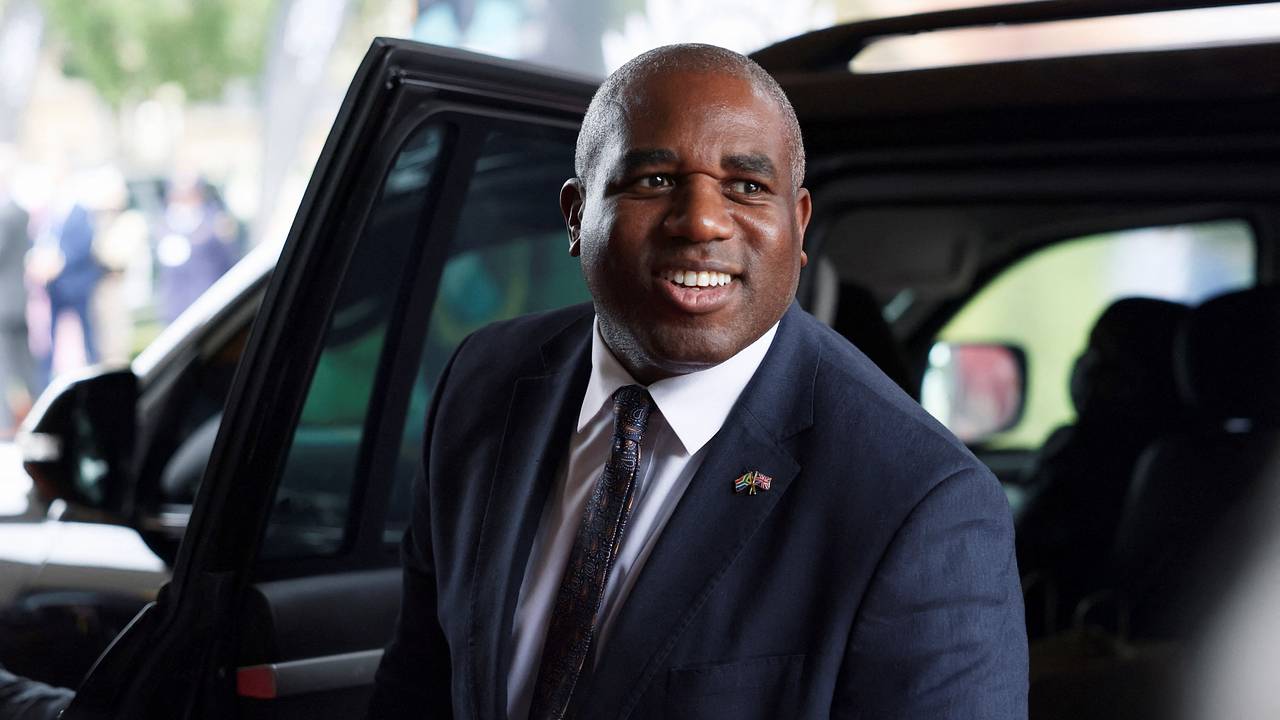 В Британии заявили о подготовке самого большого пакета санкций против РФ с начала СВО