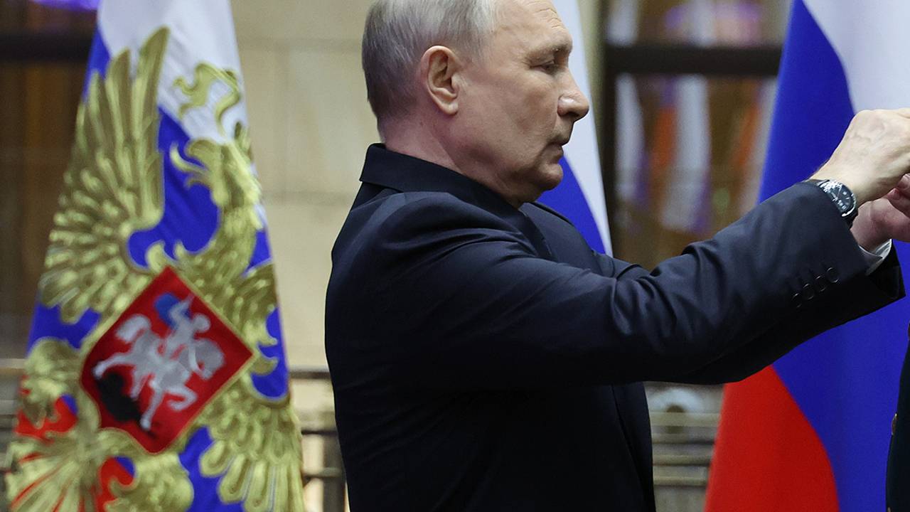 Путин наградил одолевшего солдата ВСУ в рукопашном бою