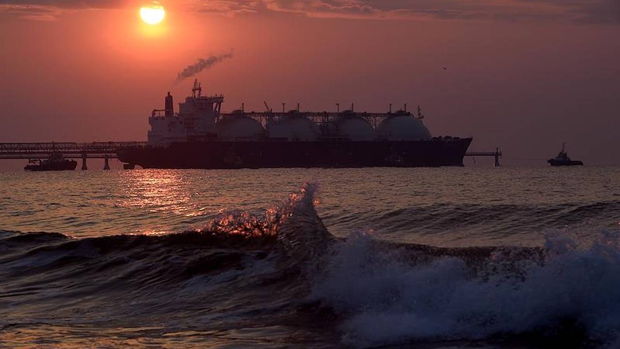 Российская компания решила перенести перевалку СПГ из Бельгии на остров в Мурманске