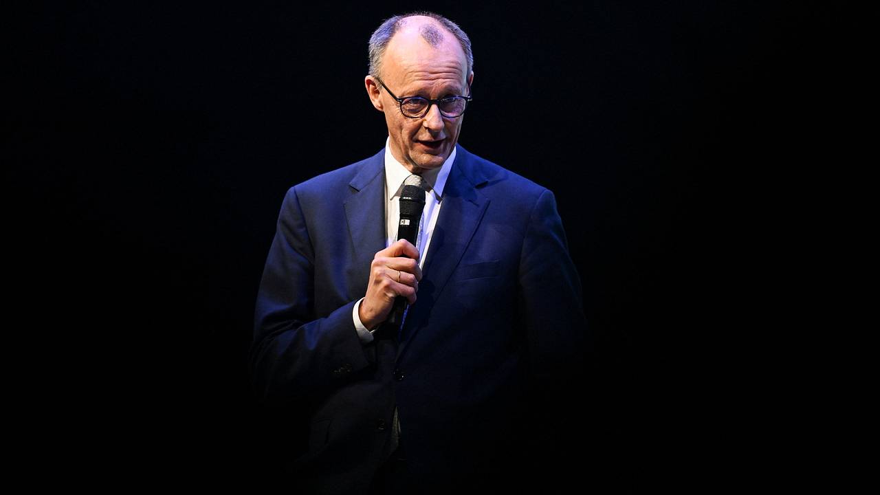 Будущий канцлер Германии высказался об улучшении отношений с Россией