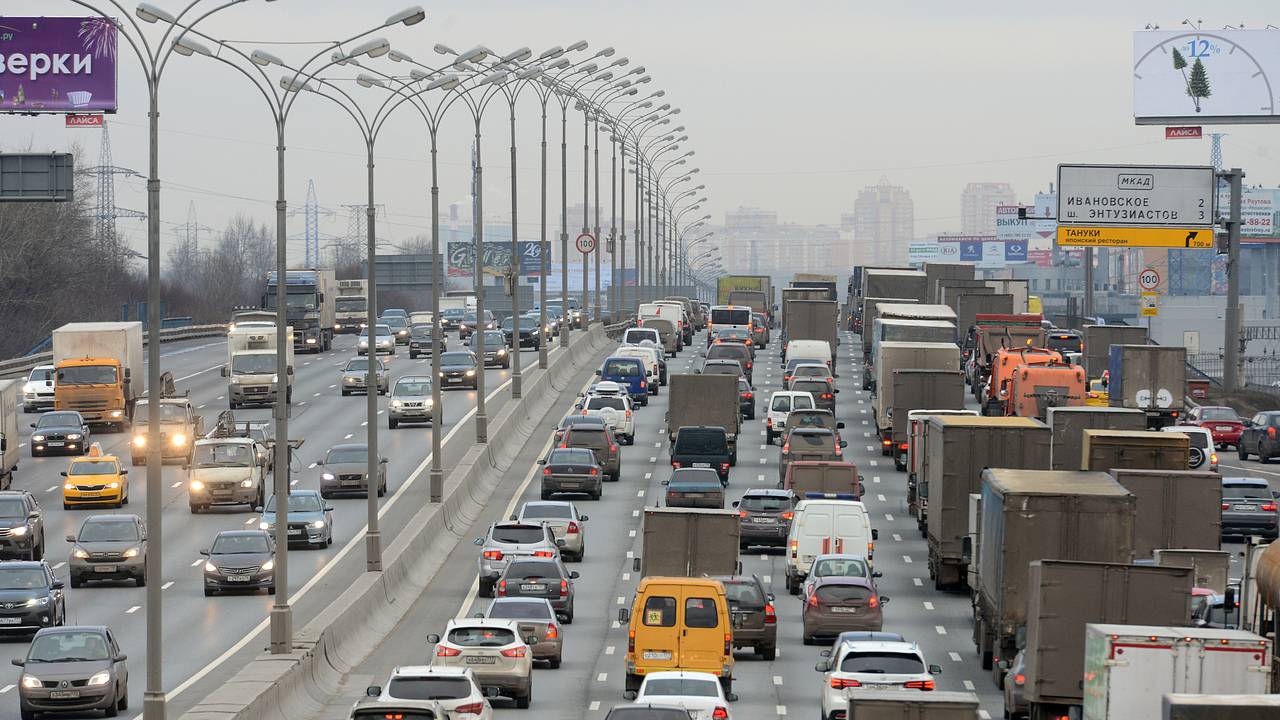 Назван средний возраст легковых автомобилей в России