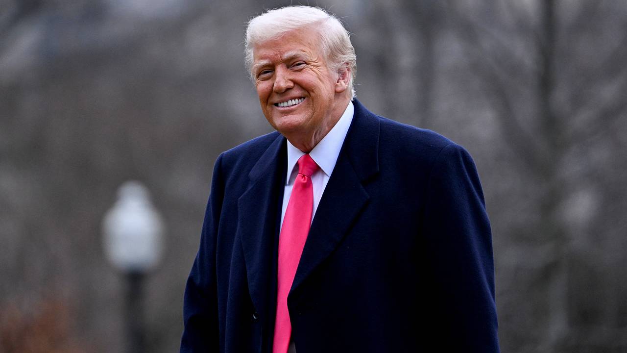 Атаман российских казаков назвал условие возвращения звания есаула Трампу