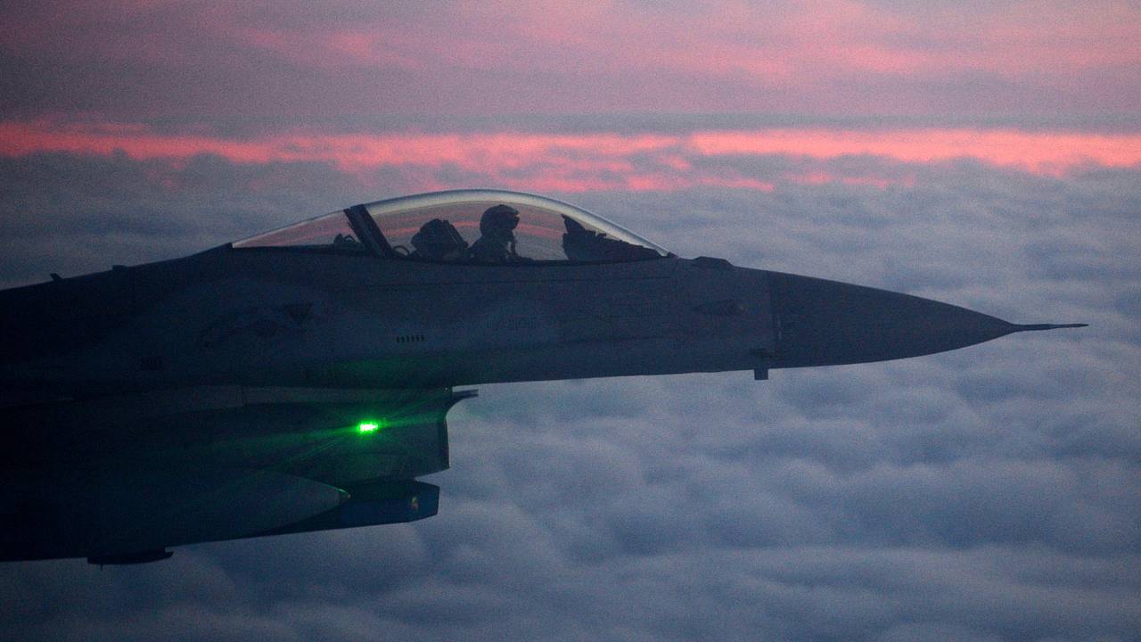 Польша подняла истребители из-за действий России