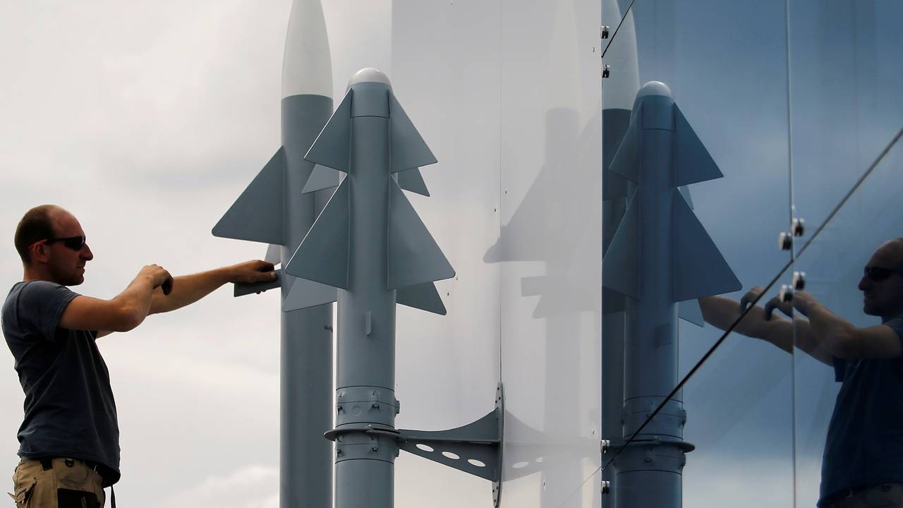 Франция захотела разместить ядерные силы в Германии