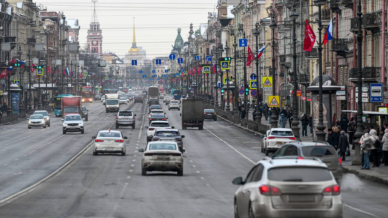 Госдума приняла закон об использовании машин россиян при режиме КТО