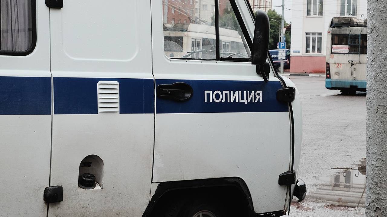 Московский школьник попал в долги к сутенерам из-за игры
