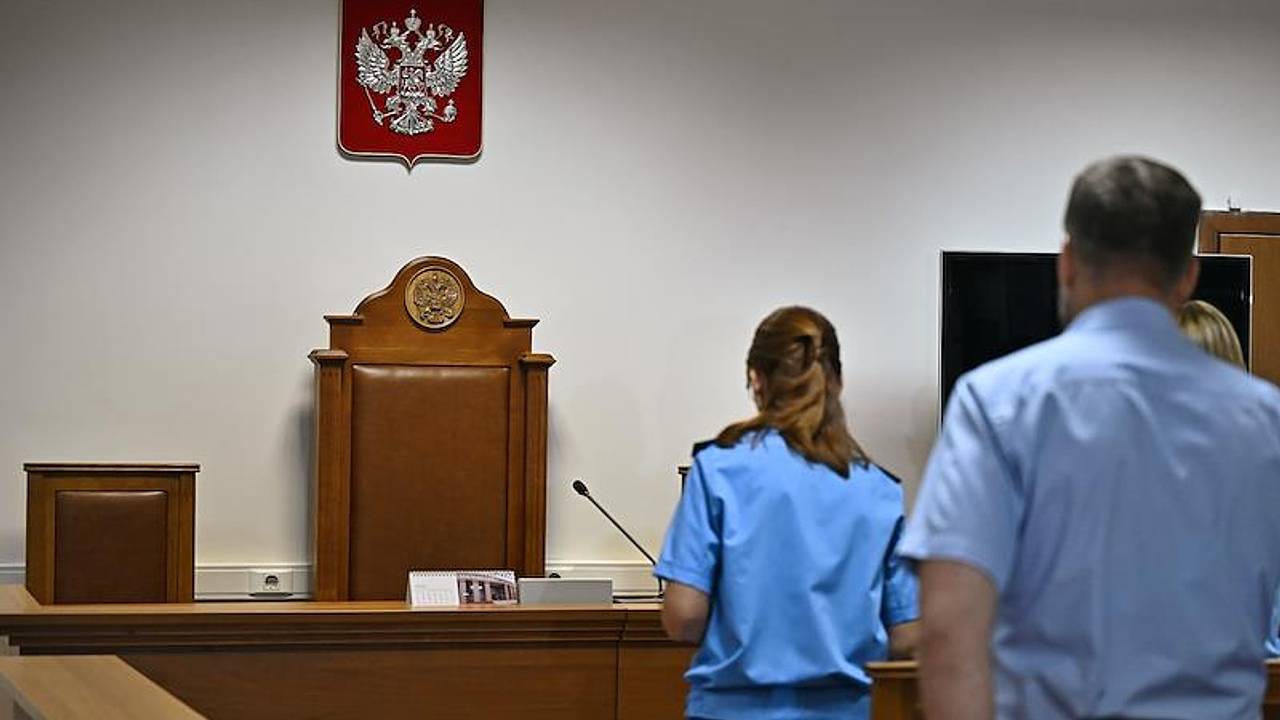 Россиянина осудят за расправу над знакомым в отеле в центре Москвы 29 лет назад