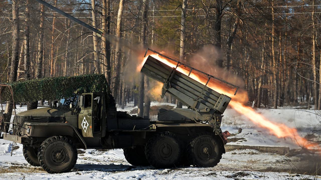 Военблогеры фразой «ой, как кучно пошло» описали масштабное наступление России под Курском