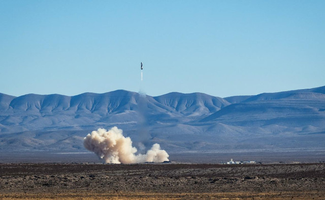 Blue Origin отправила группу туристов в суборбитальный полет