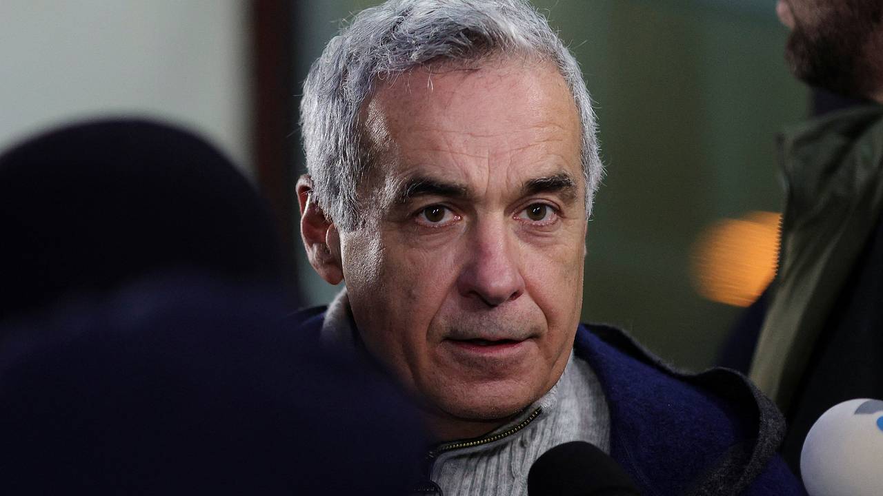 Кандидату в президенты Румынии Джорджеску пригрозили тюрьмой