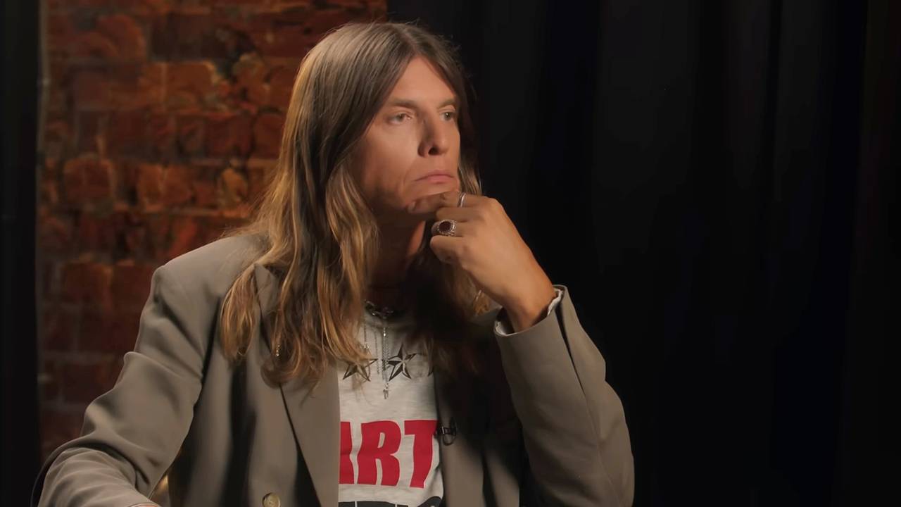 52-летний Владислав Лисовец вышел в свет в прозрачной рубашке