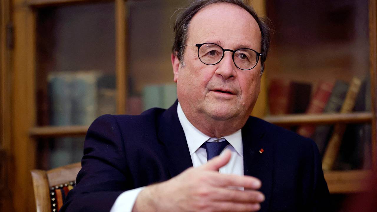 Экс-президент Франции призвал ЕС нанести удар по Трампу