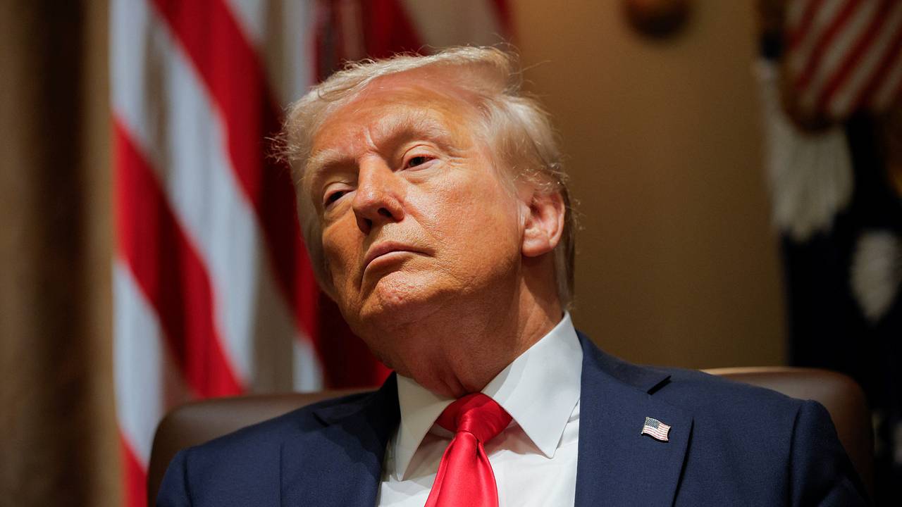 «А вы попробуйте вернуть их». Трамп на пресс-конференции посоветовал журналисту самому попытаться отобрать территории у России