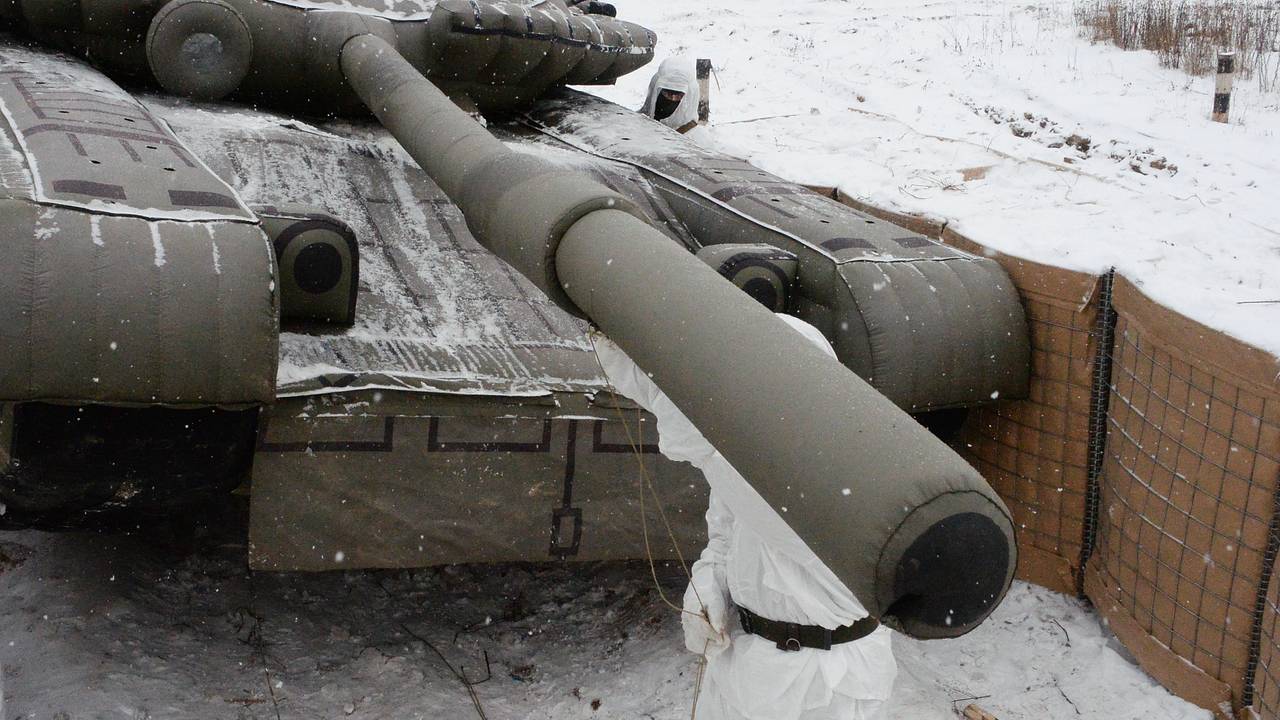 В российском городе нетрезвые мужчины сдули танк