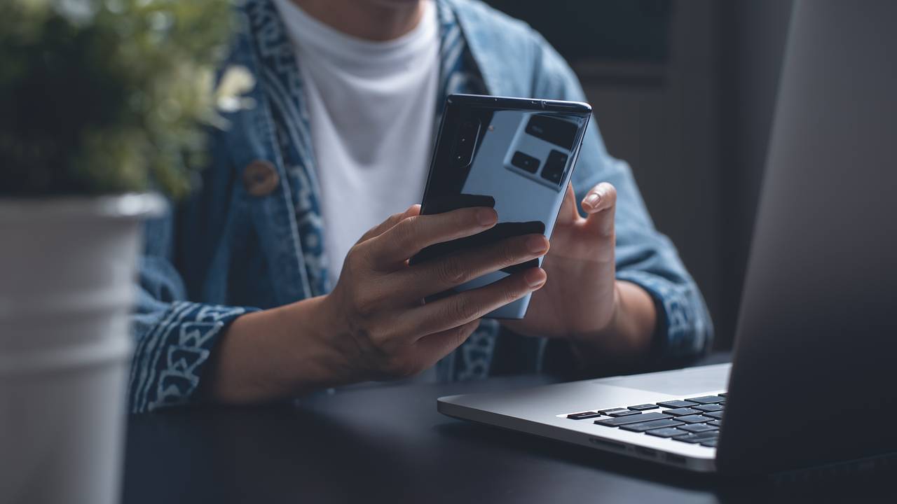 В работе WhatsApp в России произошел сбой