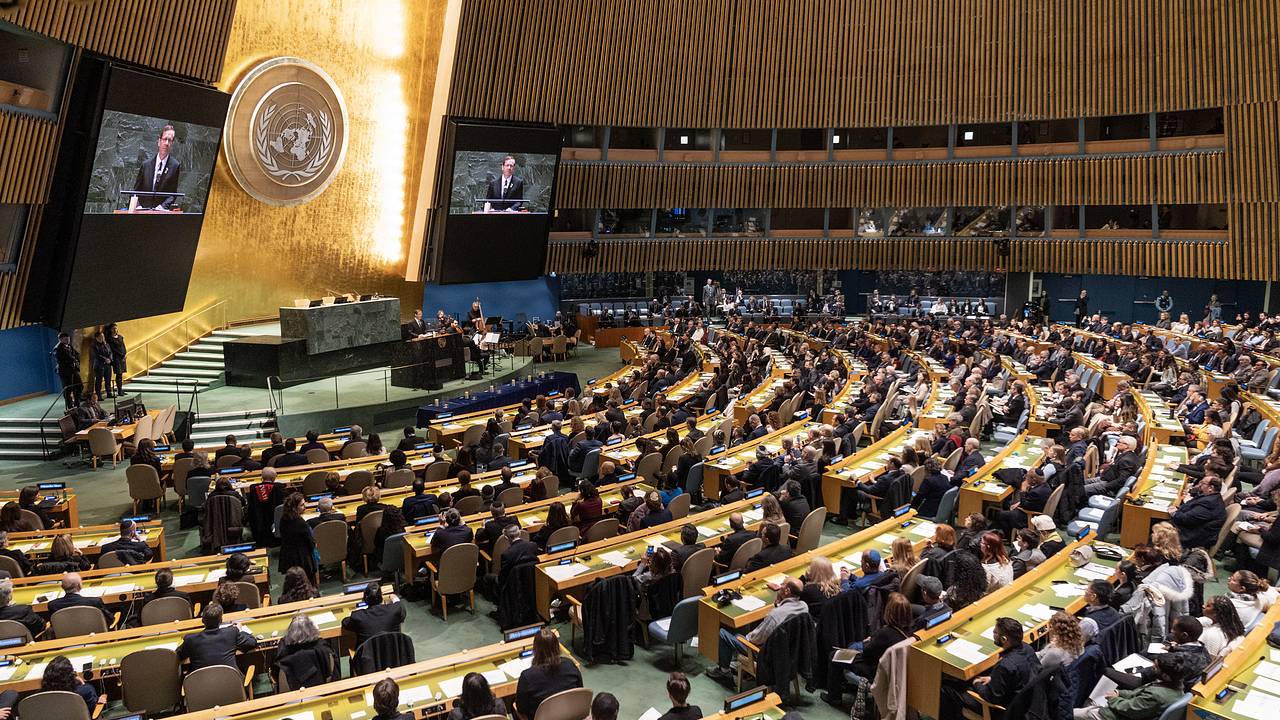 Одна страна НАТО извинилась за голосование в ООН по Украине