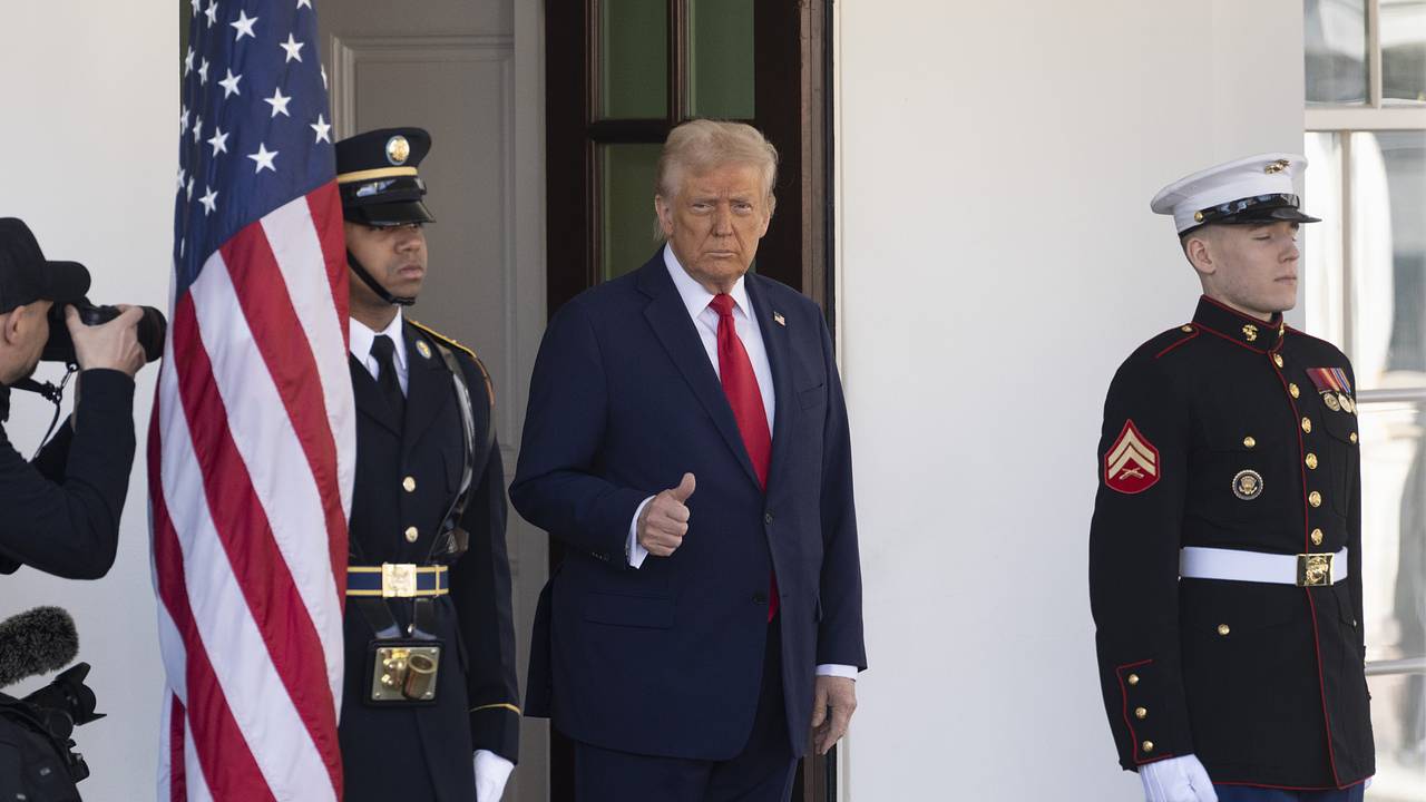 Трамп прокомментировал свой спор с Зеленским