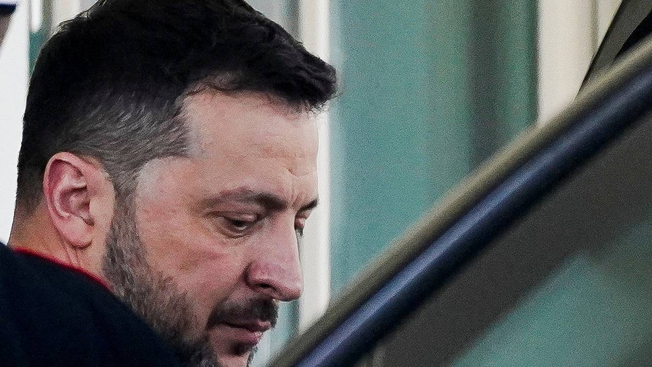 Военкор назвал причину недоумения Зеленского в разговоре с переводчиком