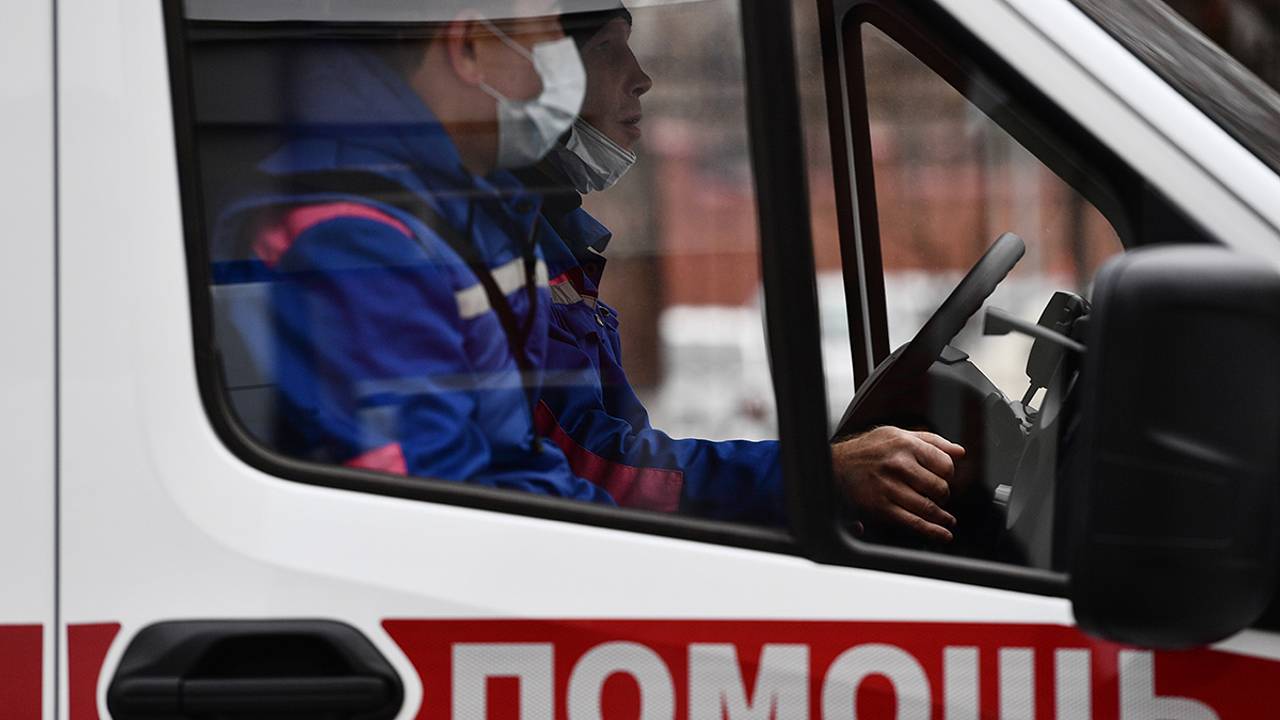Россиянка захлебнулась кровью в сауне на глазах у мужа