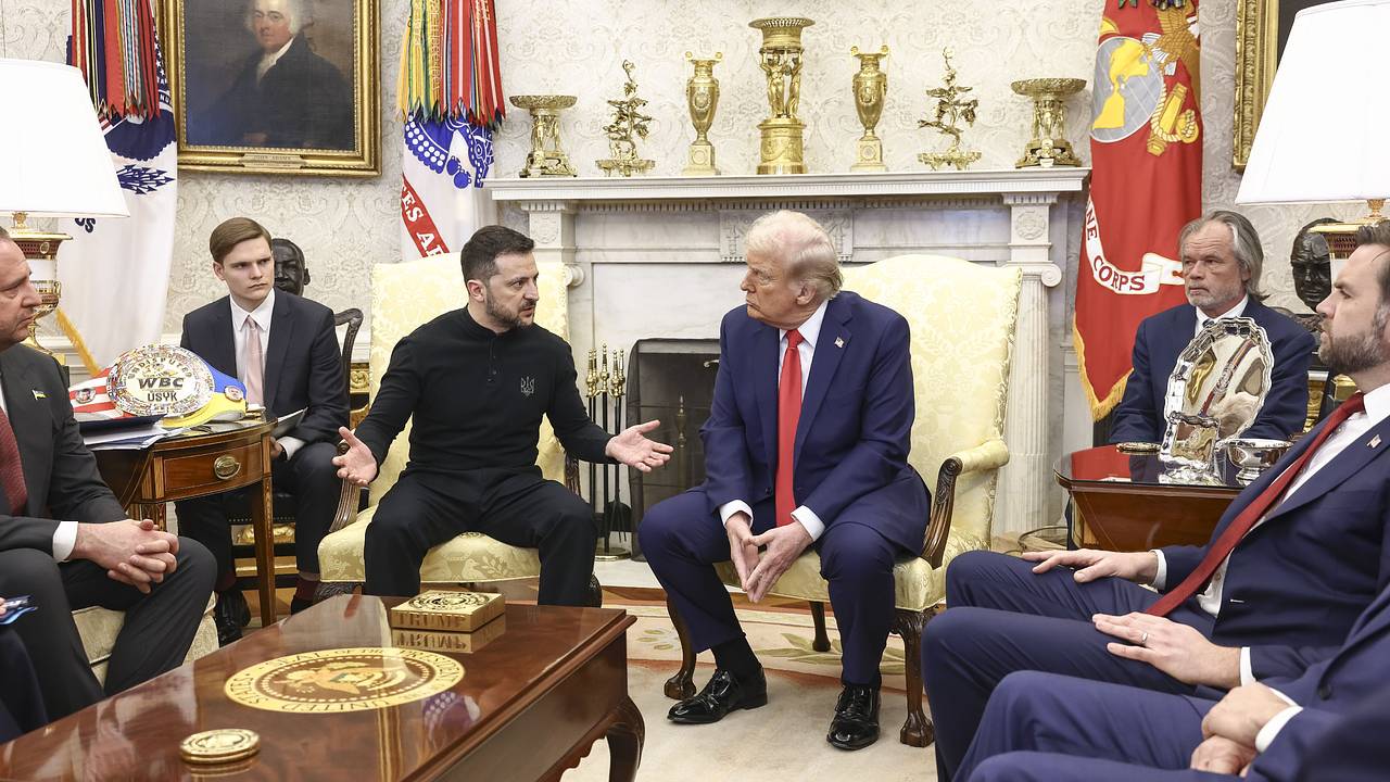 Стало известно о требовании помощников Трампа об отставке Зеленского как части сделки